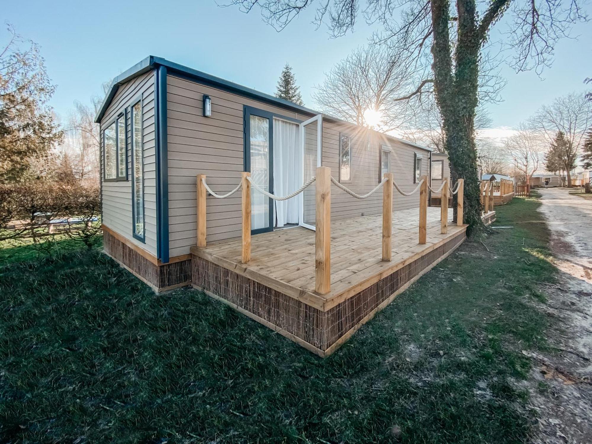 Soleil Levant - Camping Belle-Vue Berdorf Exteriör bild